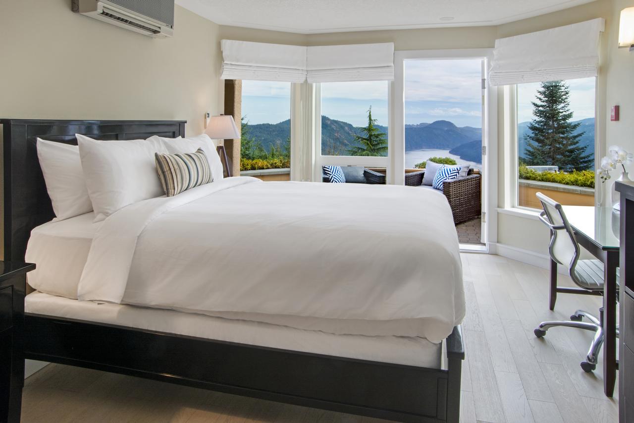 Villa Eyrie Resort Malahat Exterior photo