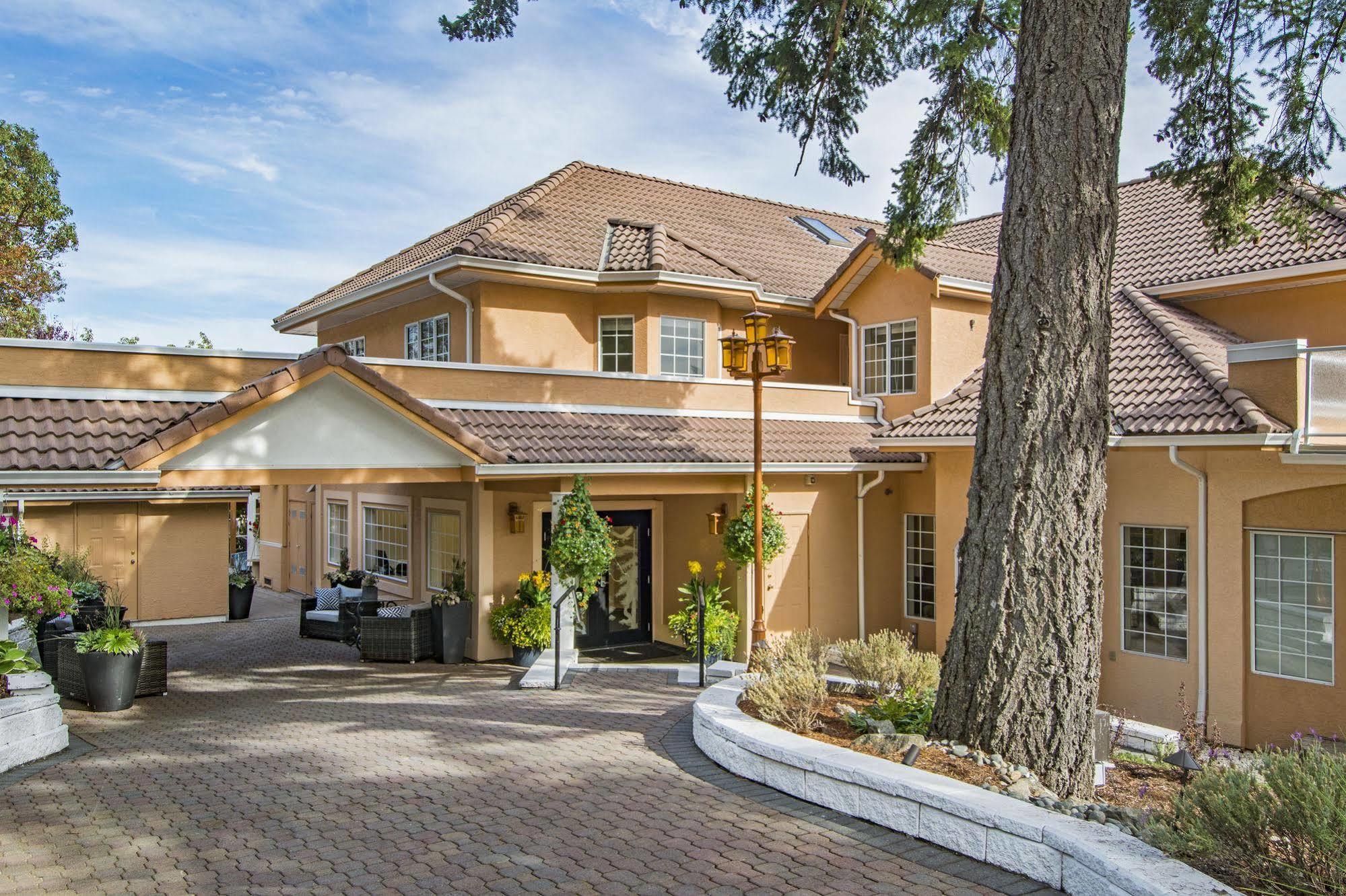 Villa Eyrie Resort Malahat Exterior photo