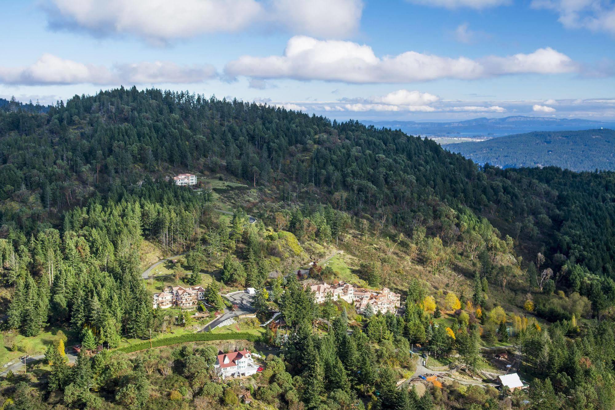 Villa Eyrie Resort Malahat Exterior photo