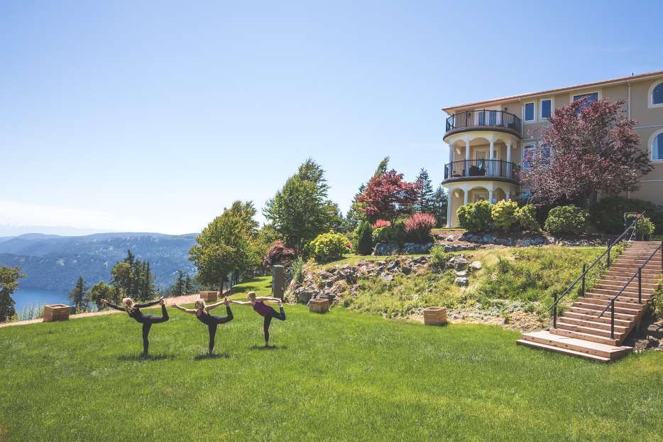 Villa Eyrie Resort Malahat Exterior photo