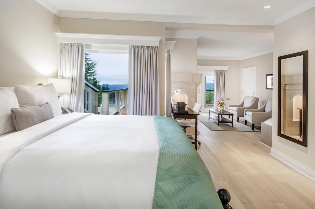 Villa Eyrie Resort Malahat Exterior photo